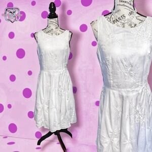 VINTAGE 1990’s PinUp White Embroidered Lace & Pearl Circle Skirt Summer Dress, 8